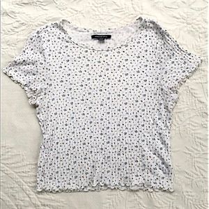 AMERICAN EAGLE OUTFITTERS • Size Small Floral Top • Ripple Crop Top •